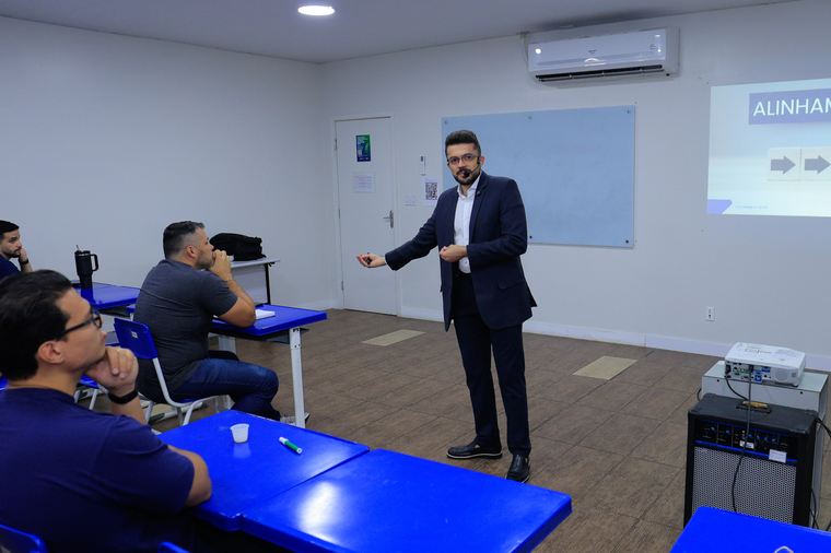 Raphael Cortezão em formação presencial